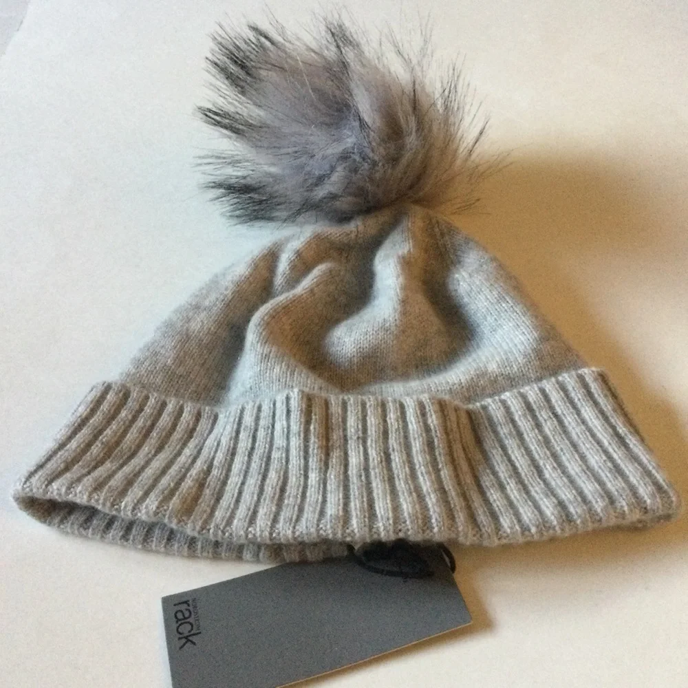 NORDSTROM RACK CASHMERE KNIT BEANIE WITH FAUX FUR POM GREY NWT